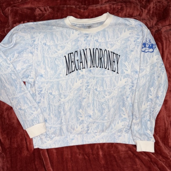 Boys lie MEGAN BLUES MANHUNT
CAMO CREWNECK - Picture 6 of 8